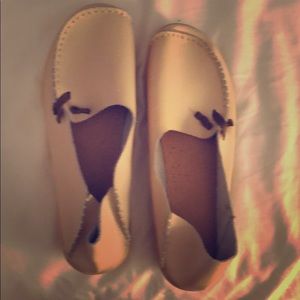 Popular Beige Women’s Driving Loafers